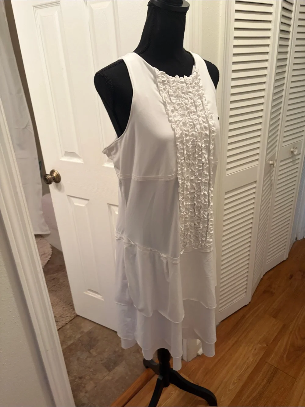 Nike White Sleeveless Ruffle-Tiered Dress